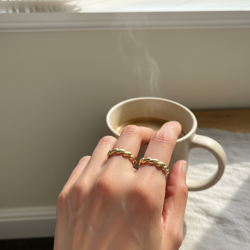 Loki- 18K Gold Plated Wave Ring Stackable