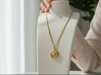 Lindsay | 18K Gold Plated Spiral Zirconia Pendant Chain