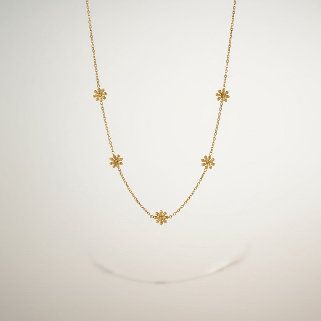 Jenny | Dainty Flower Necklace | Gold Plated & Stainless Steel