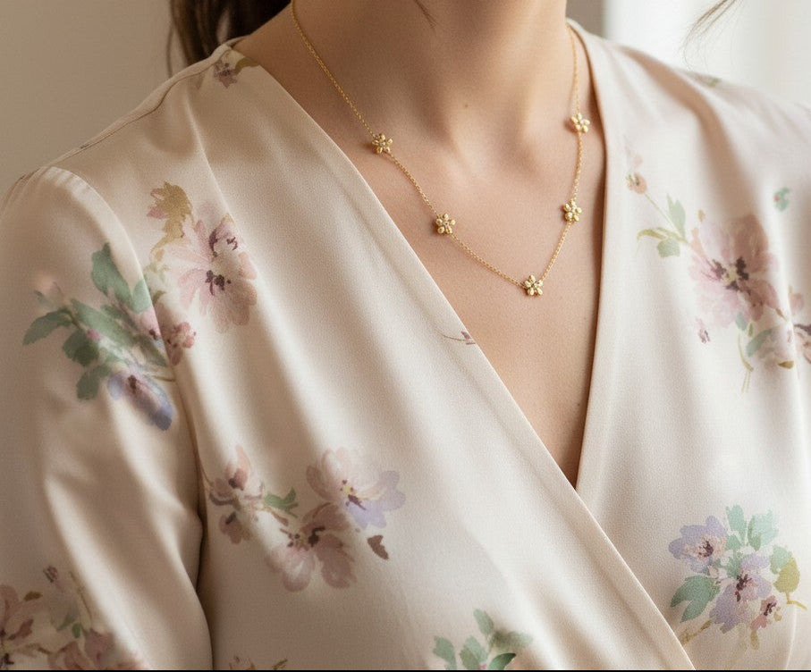 Nancy | 18K Gold Plated Dainty Zirconia Flower Necklace