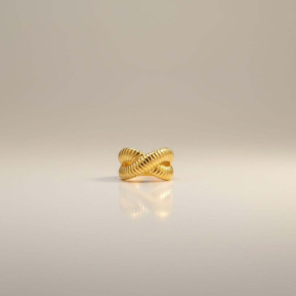 Sally – 18K Gold Plated Textured Cross Adjustable Ring