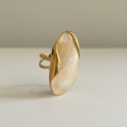 Ronny – 18K Gold Plated Resin Cabochon Stone Adjustable Ring