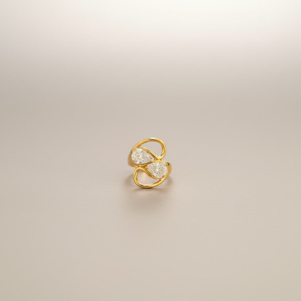 Mona – 18K Gold Plated Tear Drop Zirconia Hug Adjustable Ring