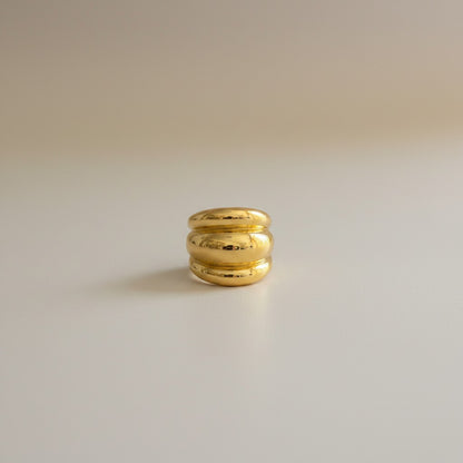 Polly – 18K Gold Plated Chunky Dome Ring