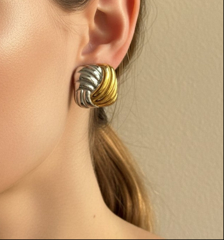 Tiffany | 18K Gold Plated Two-Tone Rippled Knot Studs