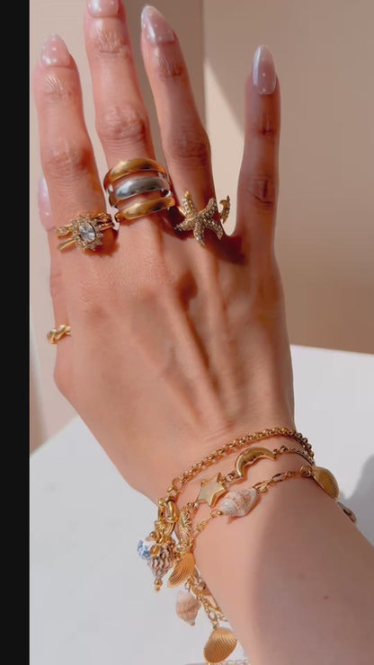 Mila- 18K Gold Plated Seashells Charm Bracelet